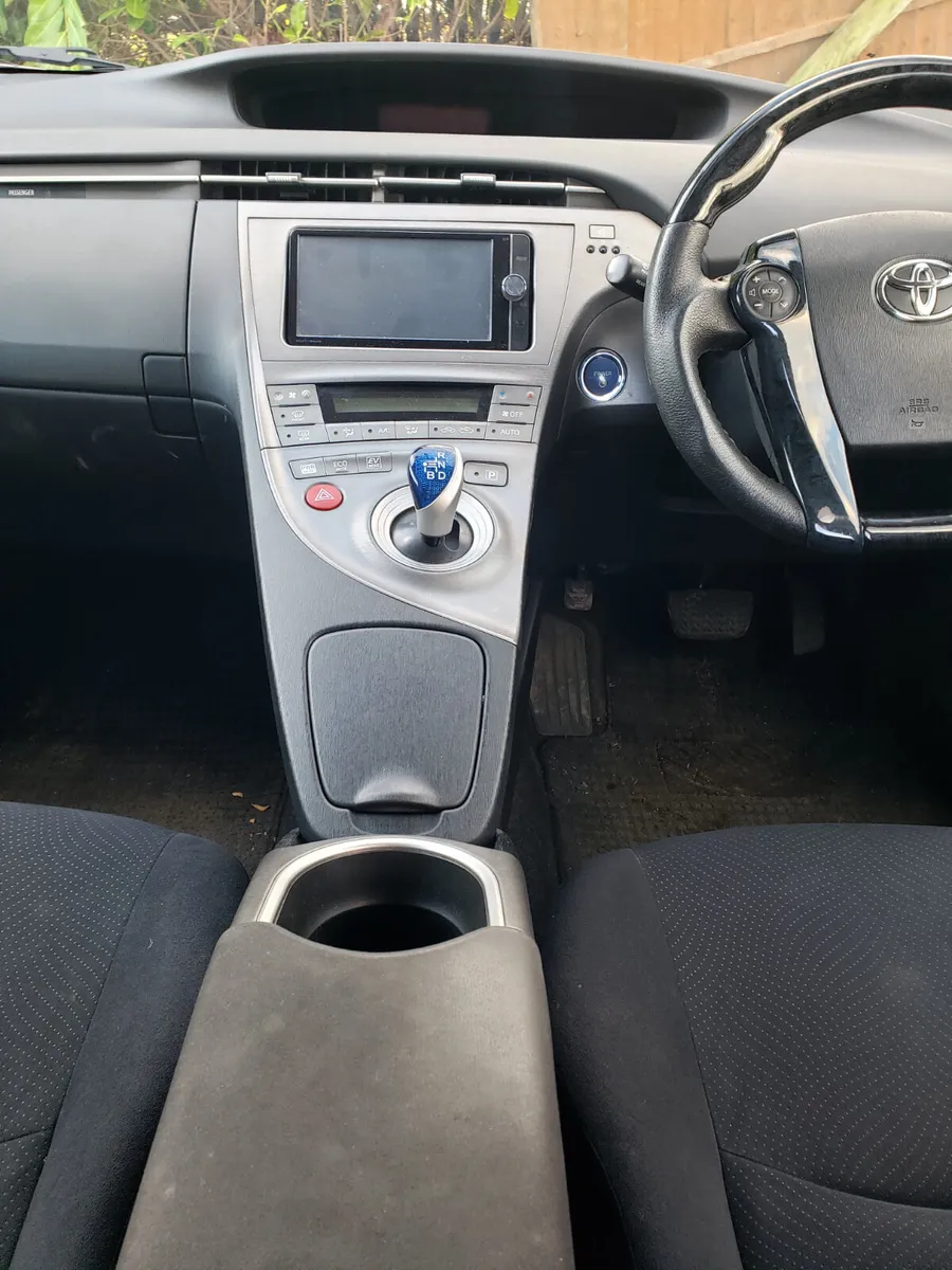Toyota Prius 2013 - Image 4