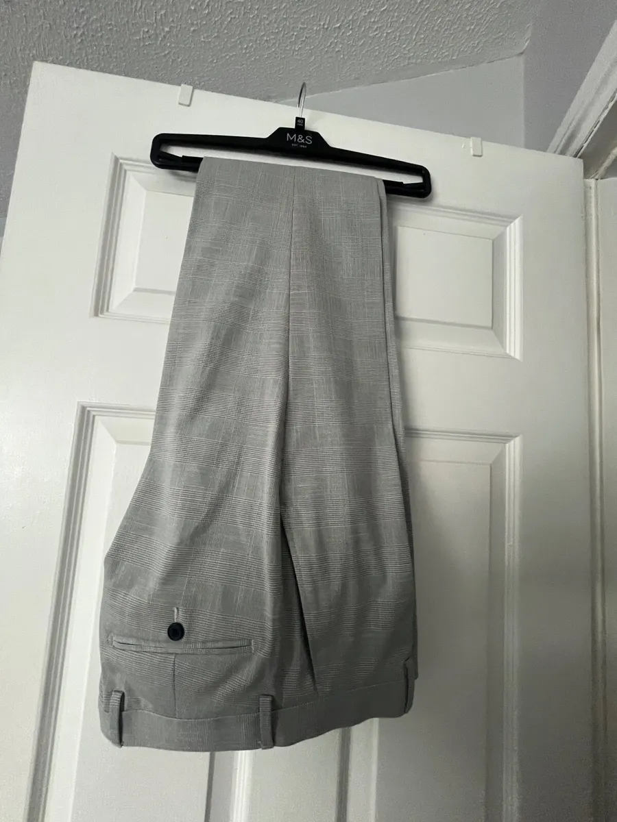 Man’s suit - Image 2