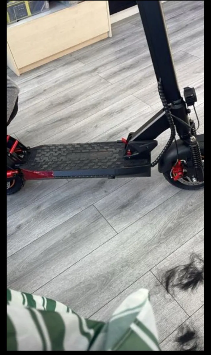 Electric scooter - Image 2