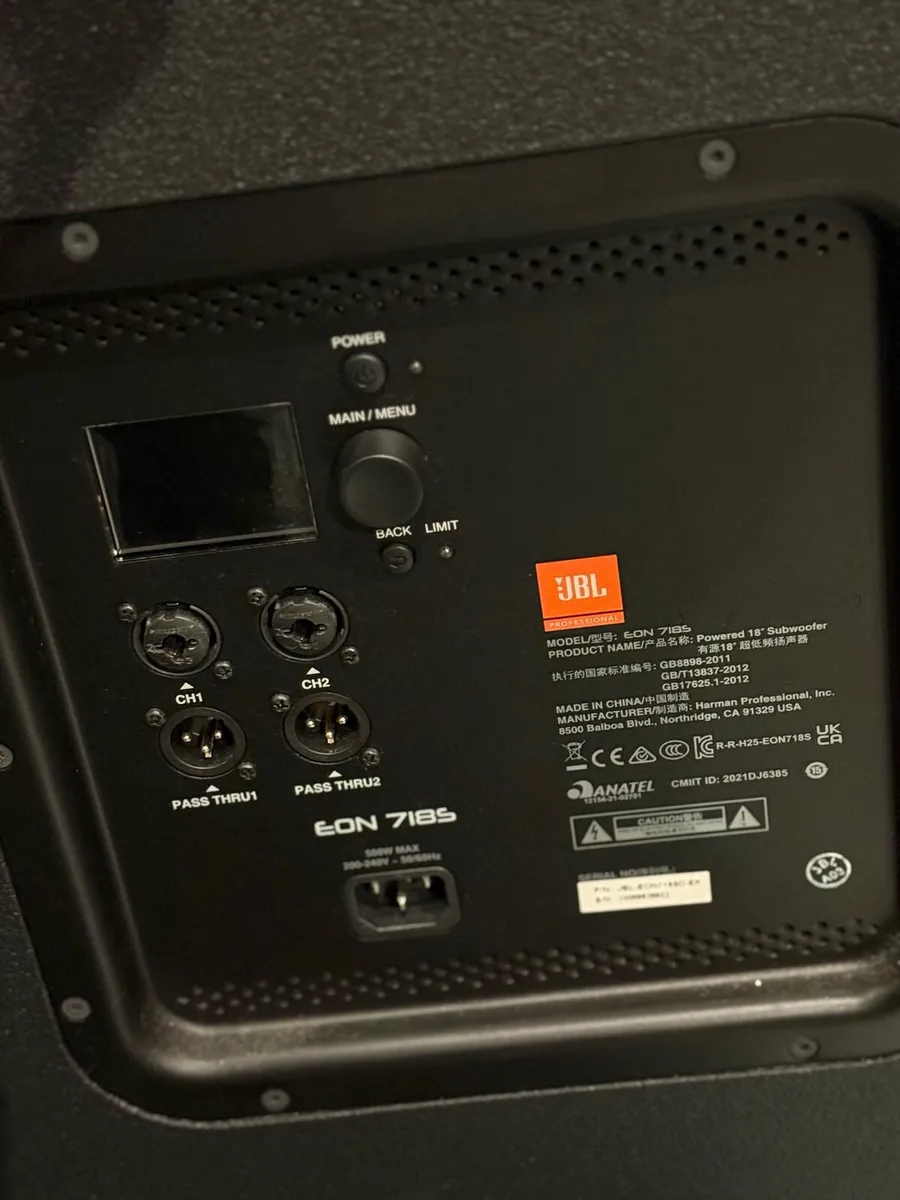 JBL Eon 718S Subwoofer with Cover - Image 3