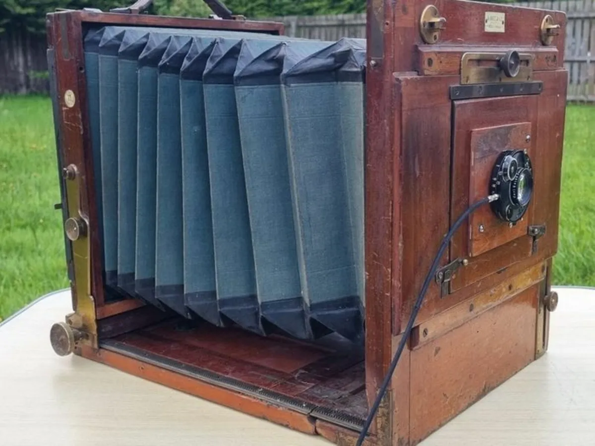 Contessa - Nettel wooden camera - Image 2