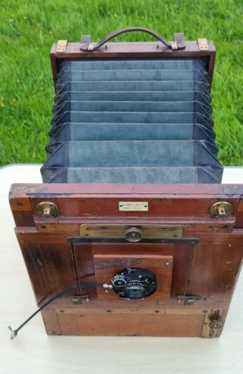 Contessa - Nettel wooden camera - Image 4