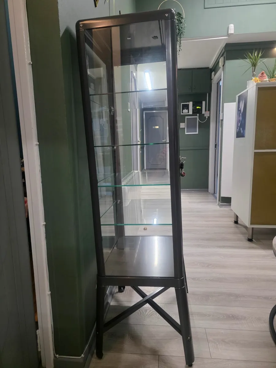 Cabinet - Image 3