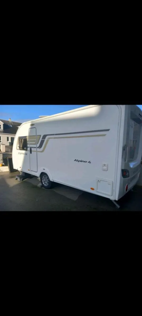 Caravan - Image 1
