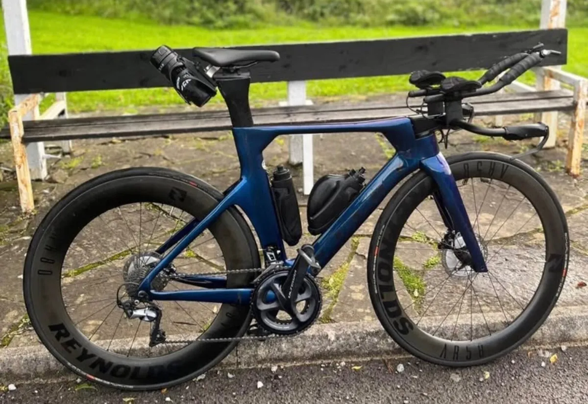 Vitus Auro Disc TT bike - Image 1