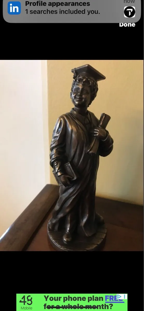 Genesis bronze- Little Scholar Boy - Image 2