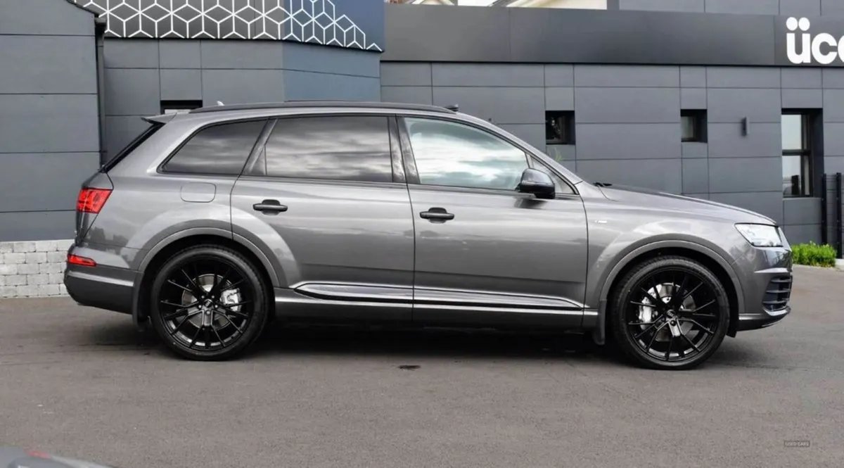 Audi Q7 3.0 TDI V6 45 S Line - Image 4