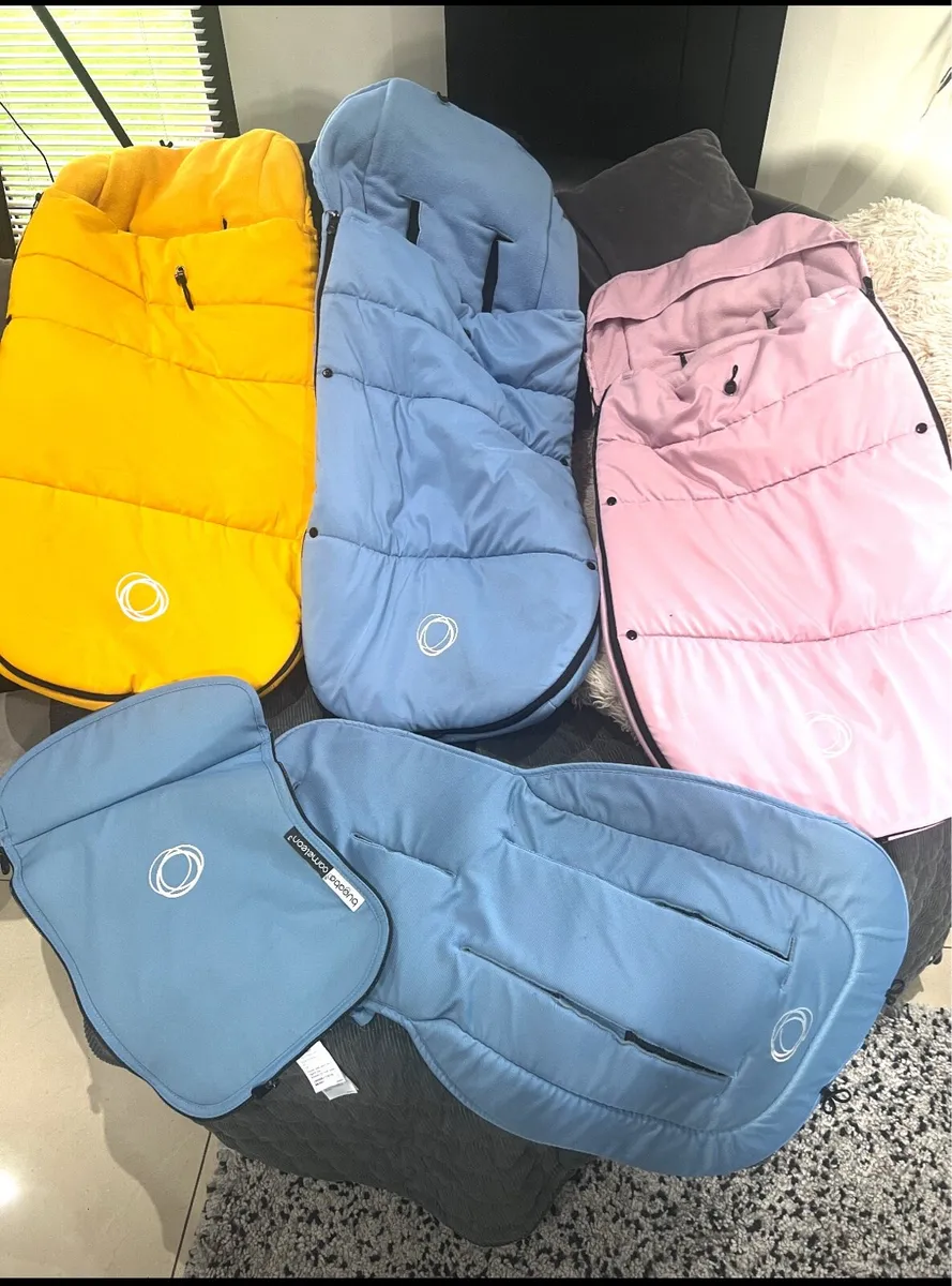 Bugaboo foot muffs in Swords - Image 1
