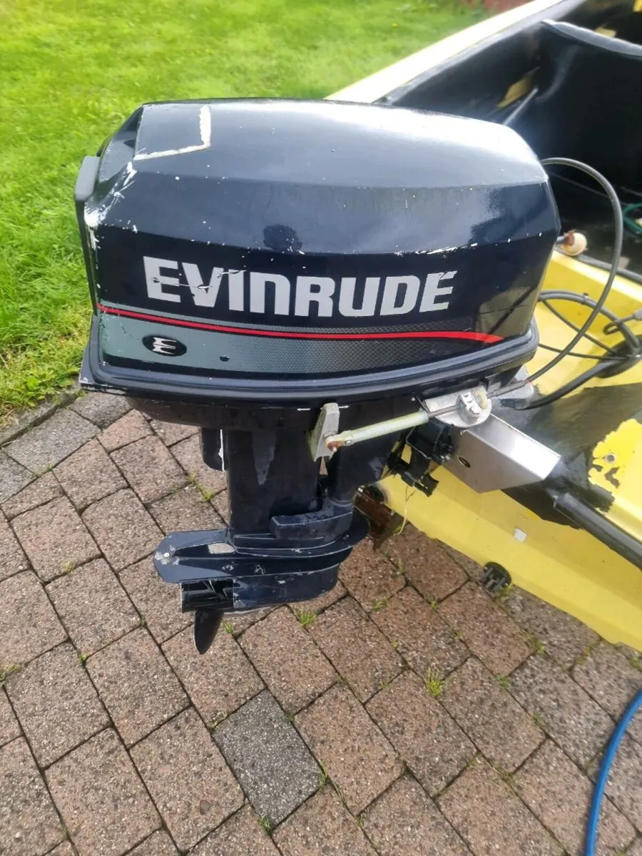 25hp 2 stroke outboard - Image 2