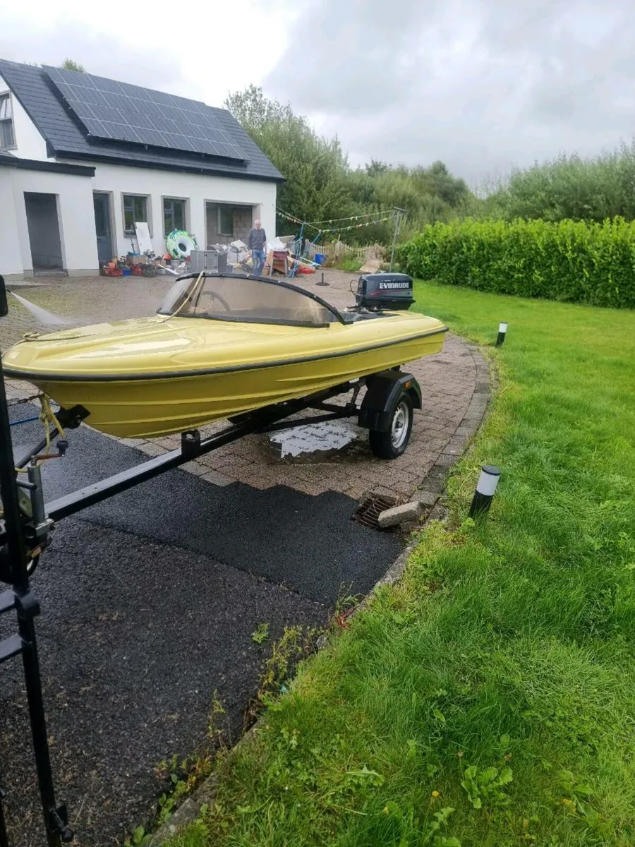 25hp 2 stroke outboard - Image 3