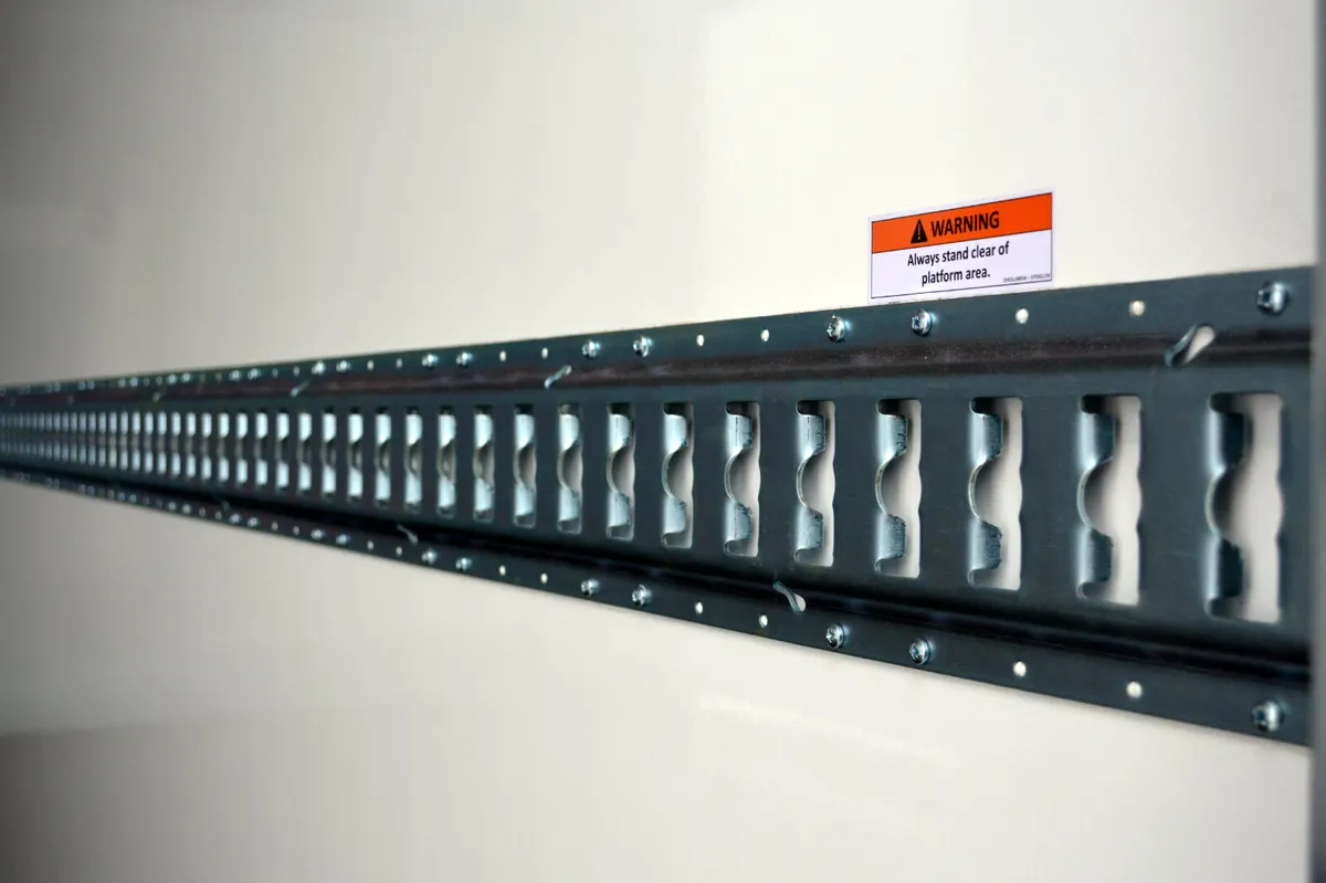 Mitsubishi Fuso Box+Lift HIRE 2-4yrs with Service - Image 4