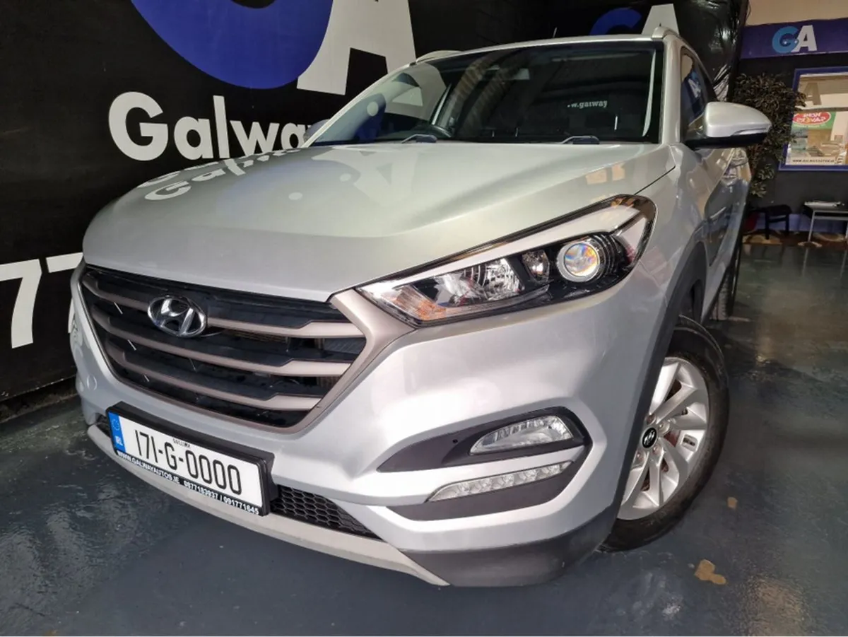 Hyundai Tucson SE Nav-low Mileage-rear Camera Wit - Image 1