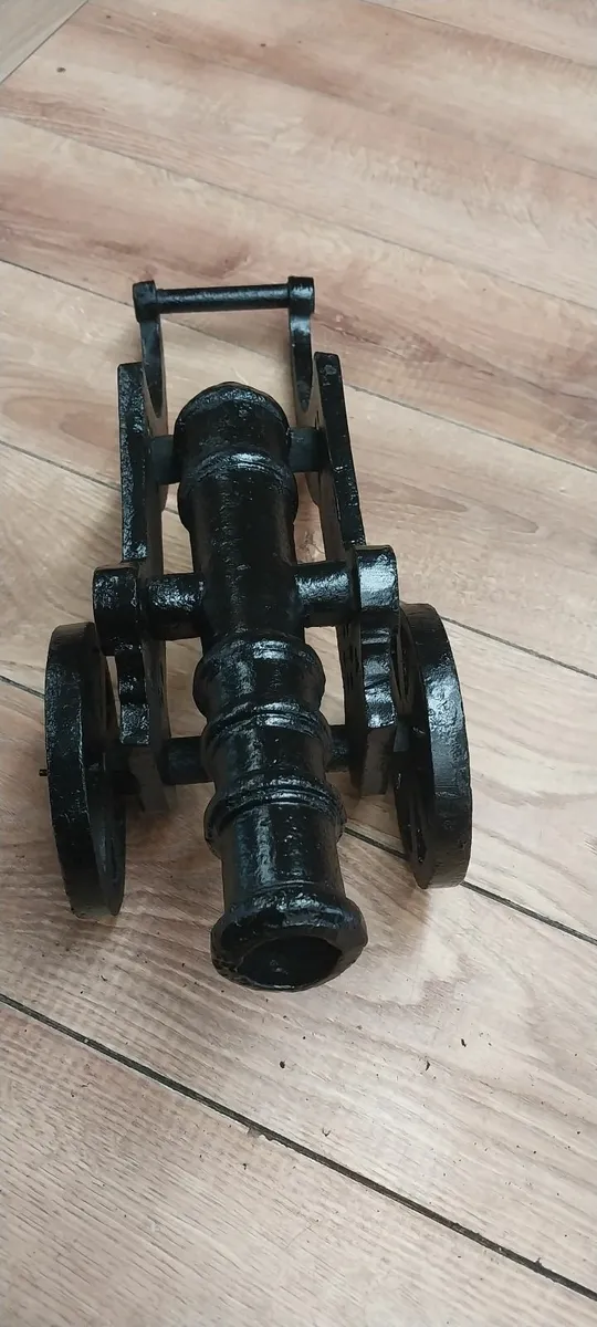 Heavy Cast iron cannons - Image 2