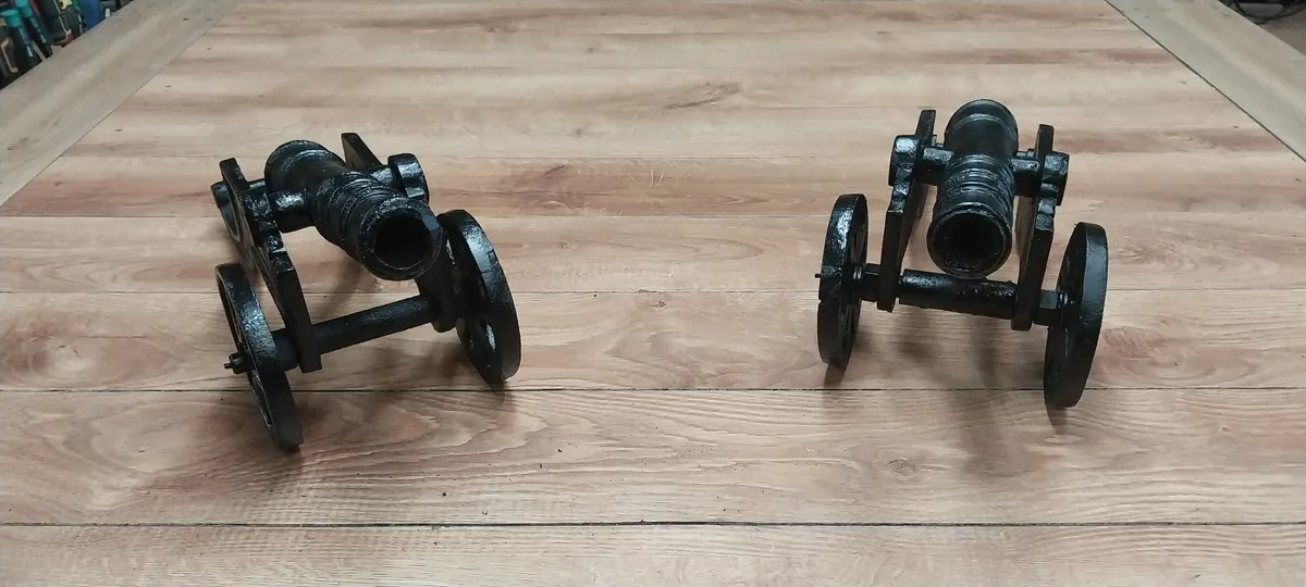 Heavy Cast iron cannons - Image 3