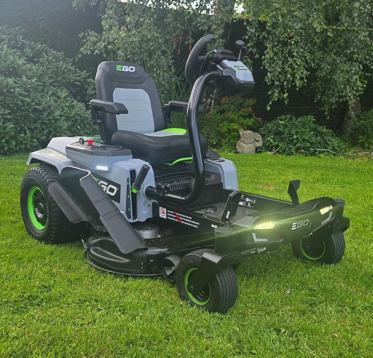 EGO 42" ZERO TURN RECHARGEABLE - Image 1