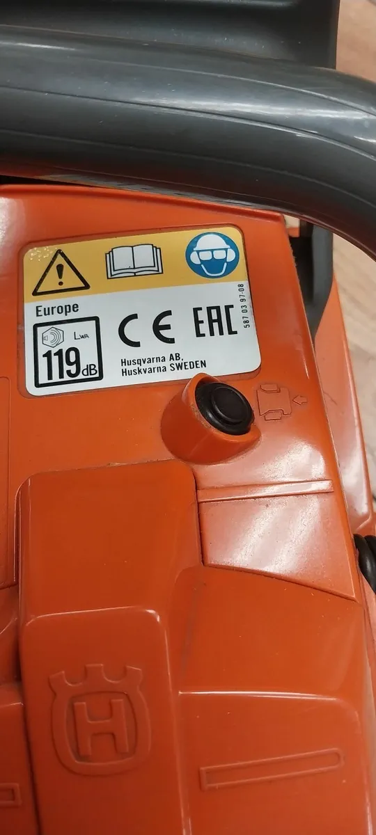 Husqvarna chainsaw - Image 4