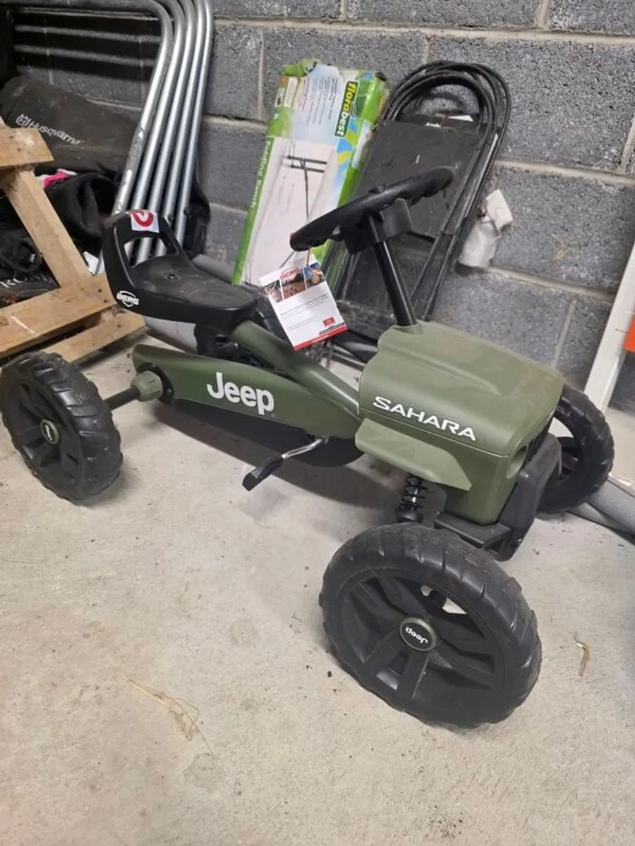 Berg Jeep go cart - Image 2