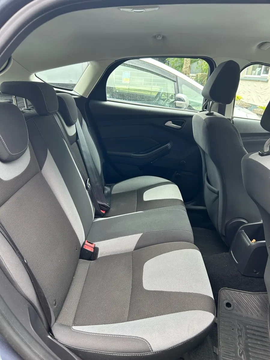 Ford Focus 1.0 2013 ECOBOOST - Image 4