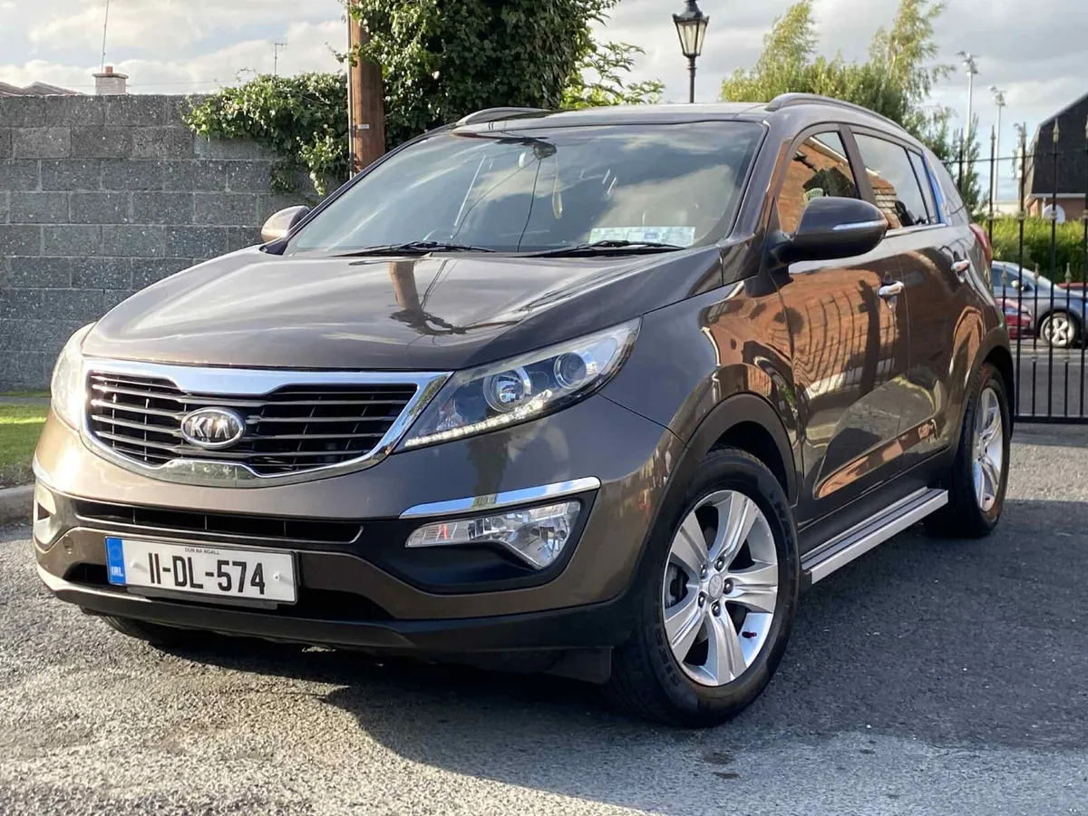 Kia Sportage 2011 high Spec - Image 2