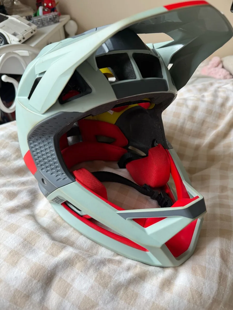 Fox Proframe Helmet - Image 2