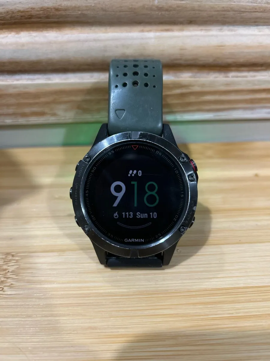 Garmin Fenix 5 - Image 2