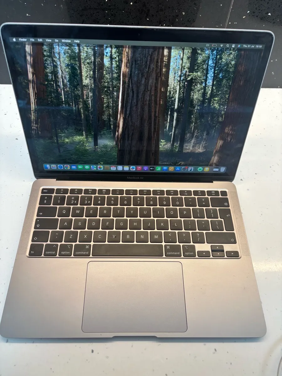 Apple MacBook Air 2020 - Image 3