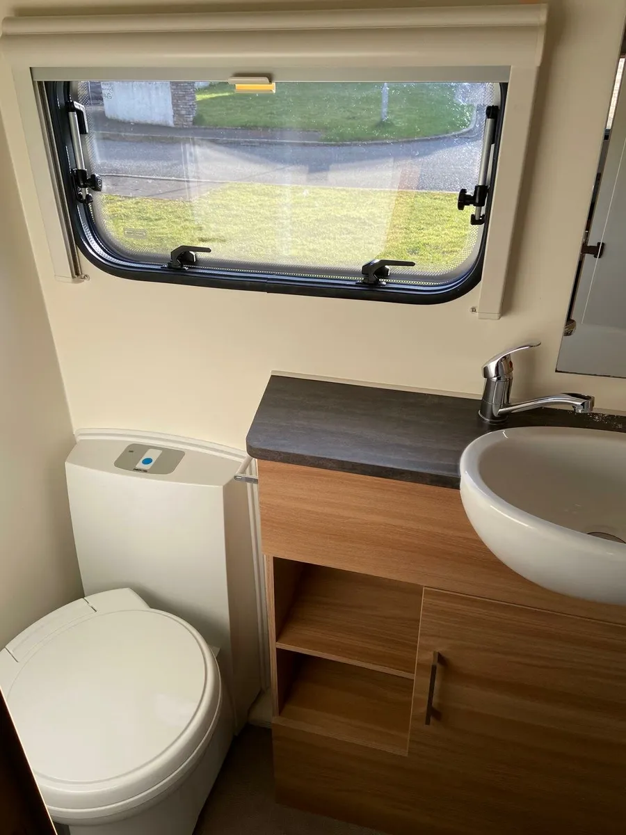 Caravan - Image 3