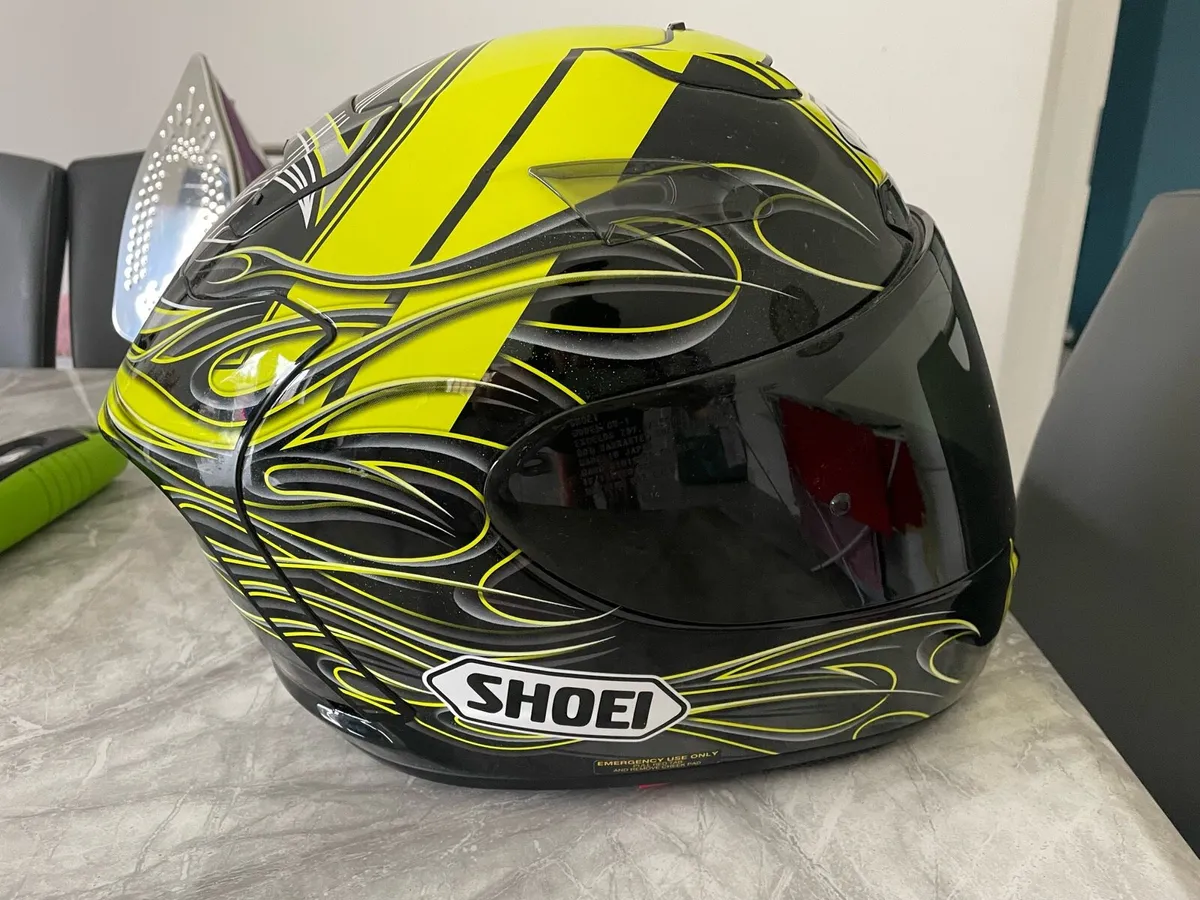Shoei helmet - Image 4
