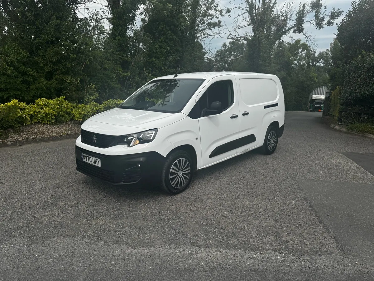 2021 PEUGEOT PARTNER 5 SEAT CREW VAN - Image 2