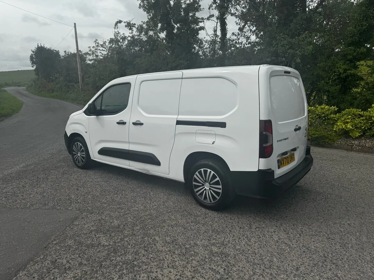 2021 PEUGEOT PARTNER 5 SEAT CREW VAN - Image 4