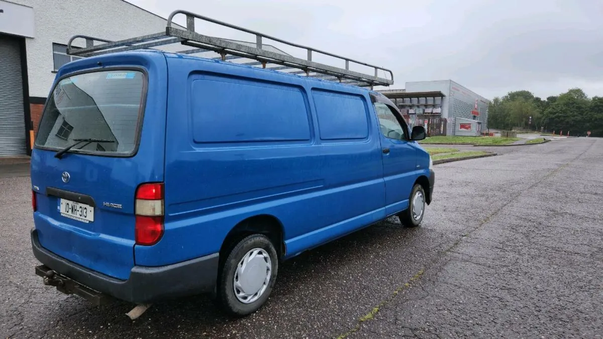 2010 Hiace. NEW DOE 8/26 - Image 3