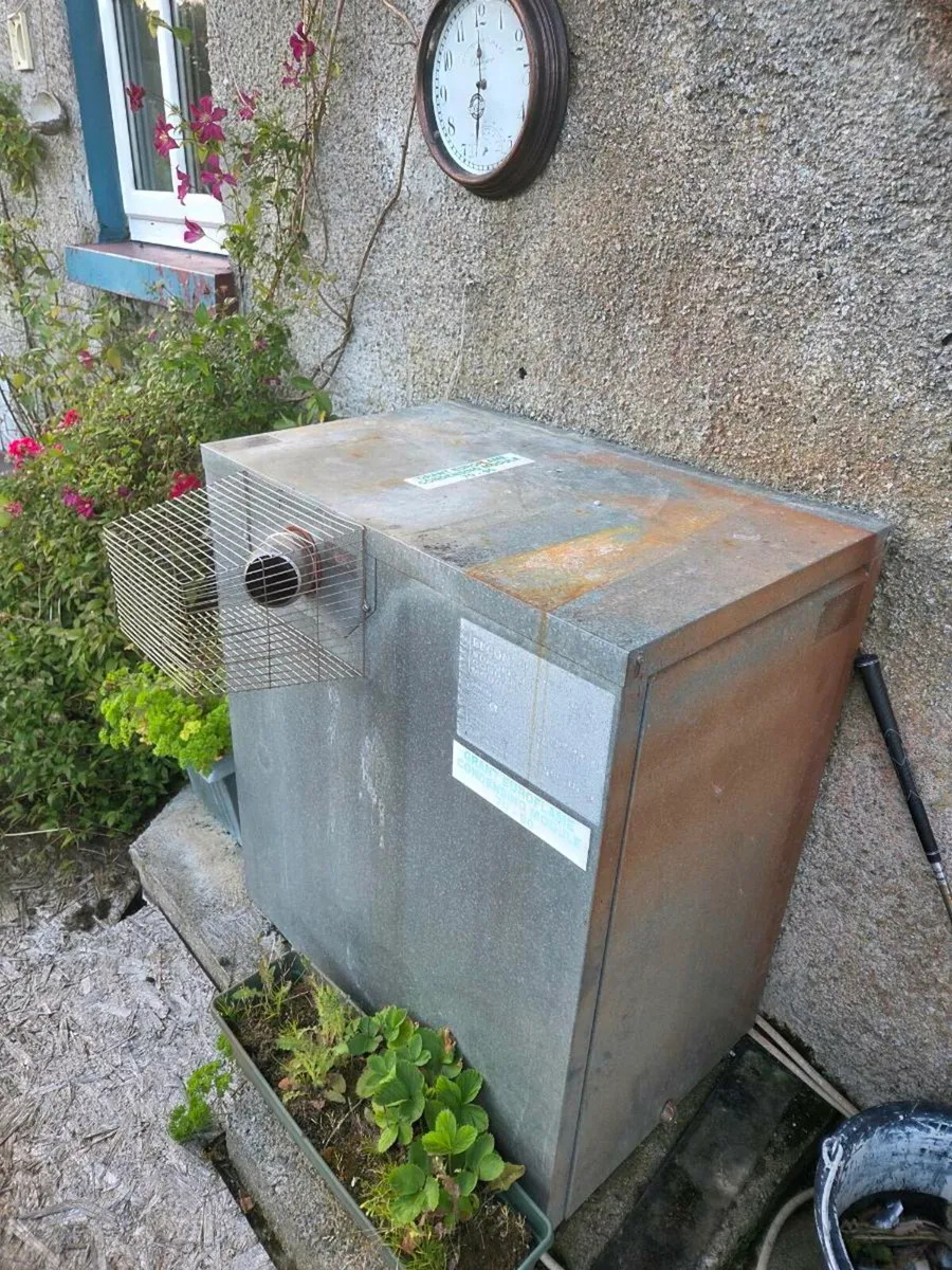 Grant 70/90 condensing boiler - Image 1