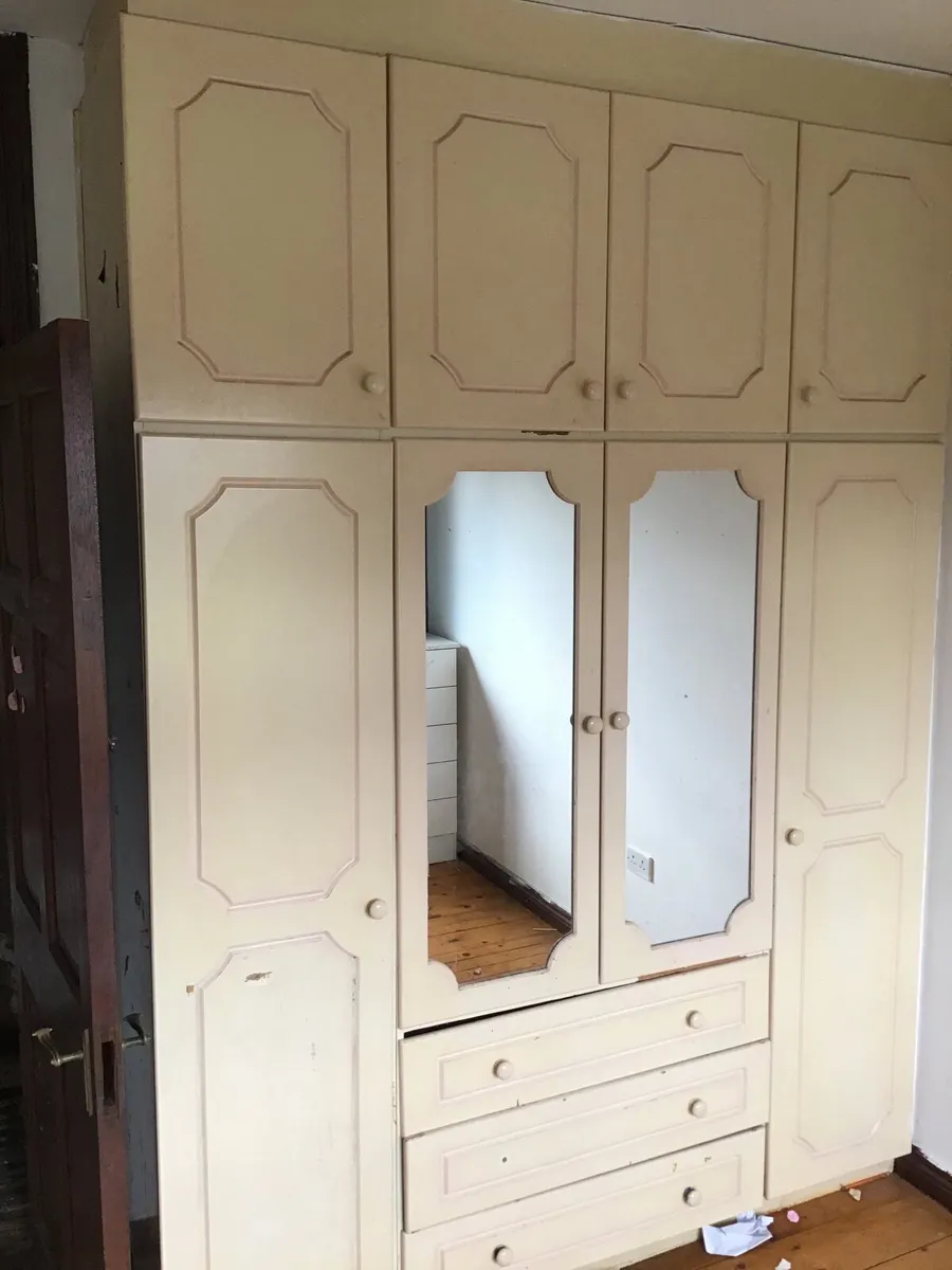 Wardrobe - Image 2
