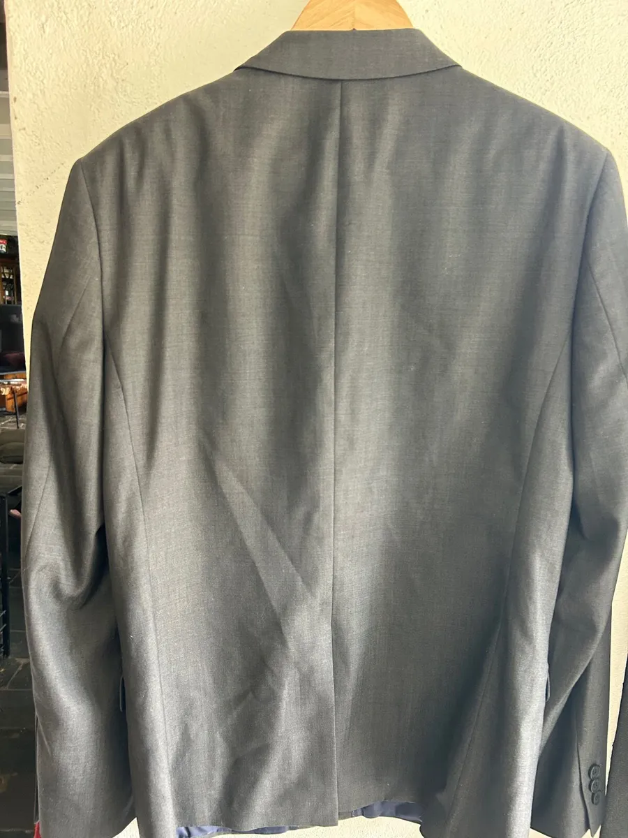Nearly New Ted Baker Suit - Image 2