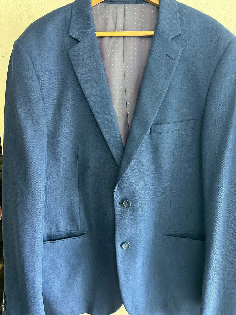Like New! David Jones Classic Collection suit - Image 4
