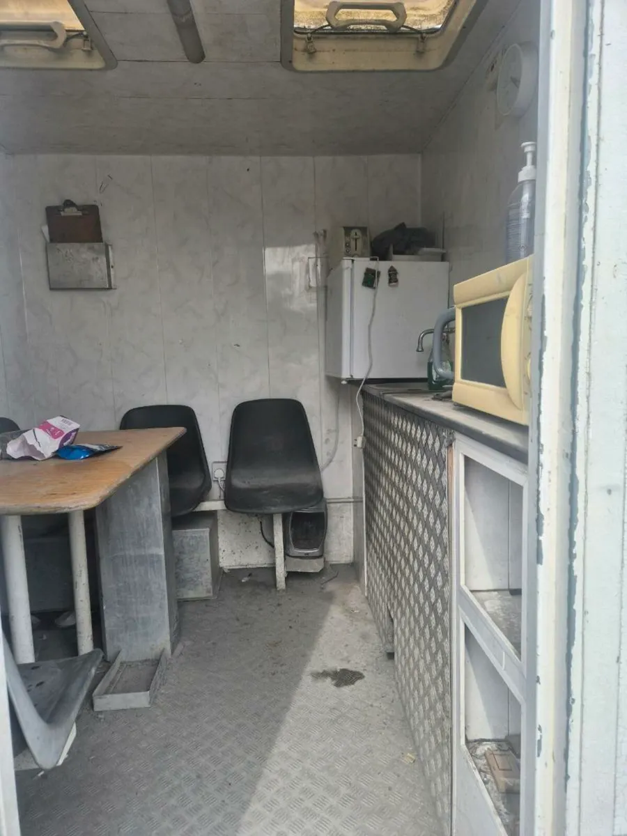 Welfare Pod Canteen Toilet - Image 4
