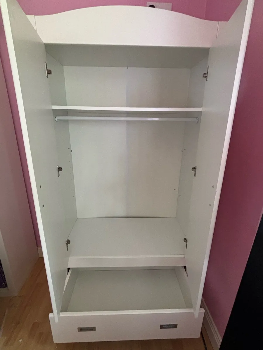 Wardrobe and dresser - Image 2