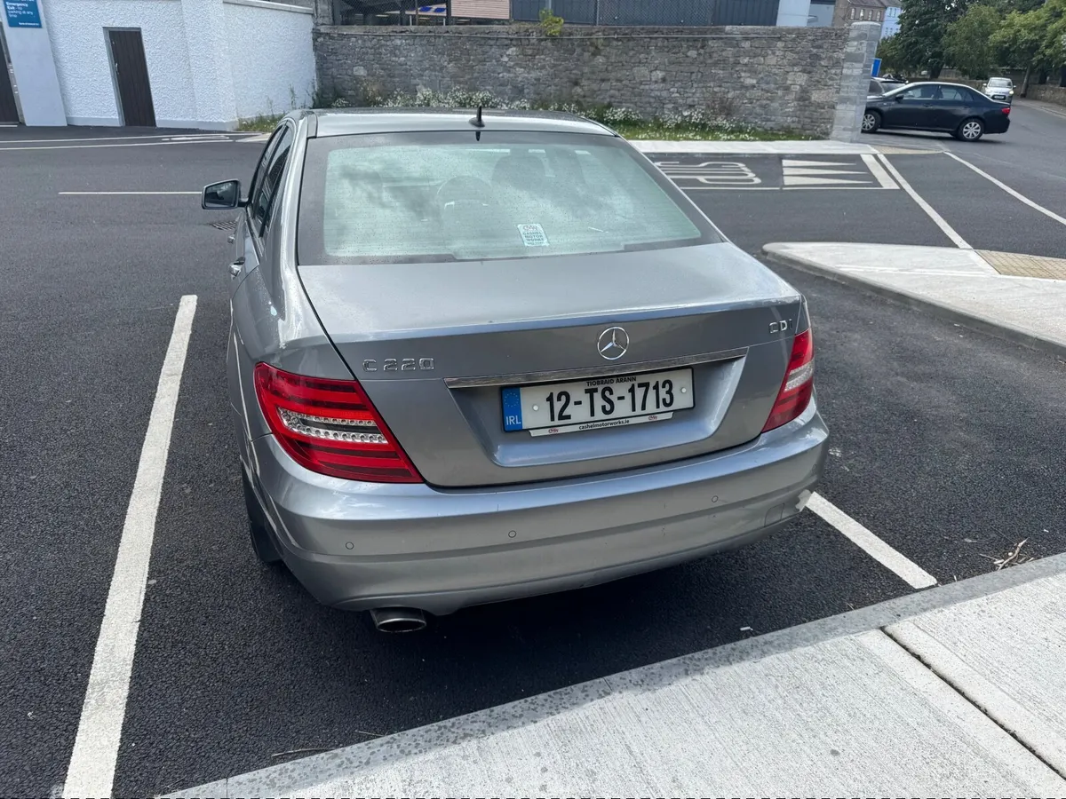 Mercedes-Benz C220 - €9900 Or Nearest Offer - Image 4