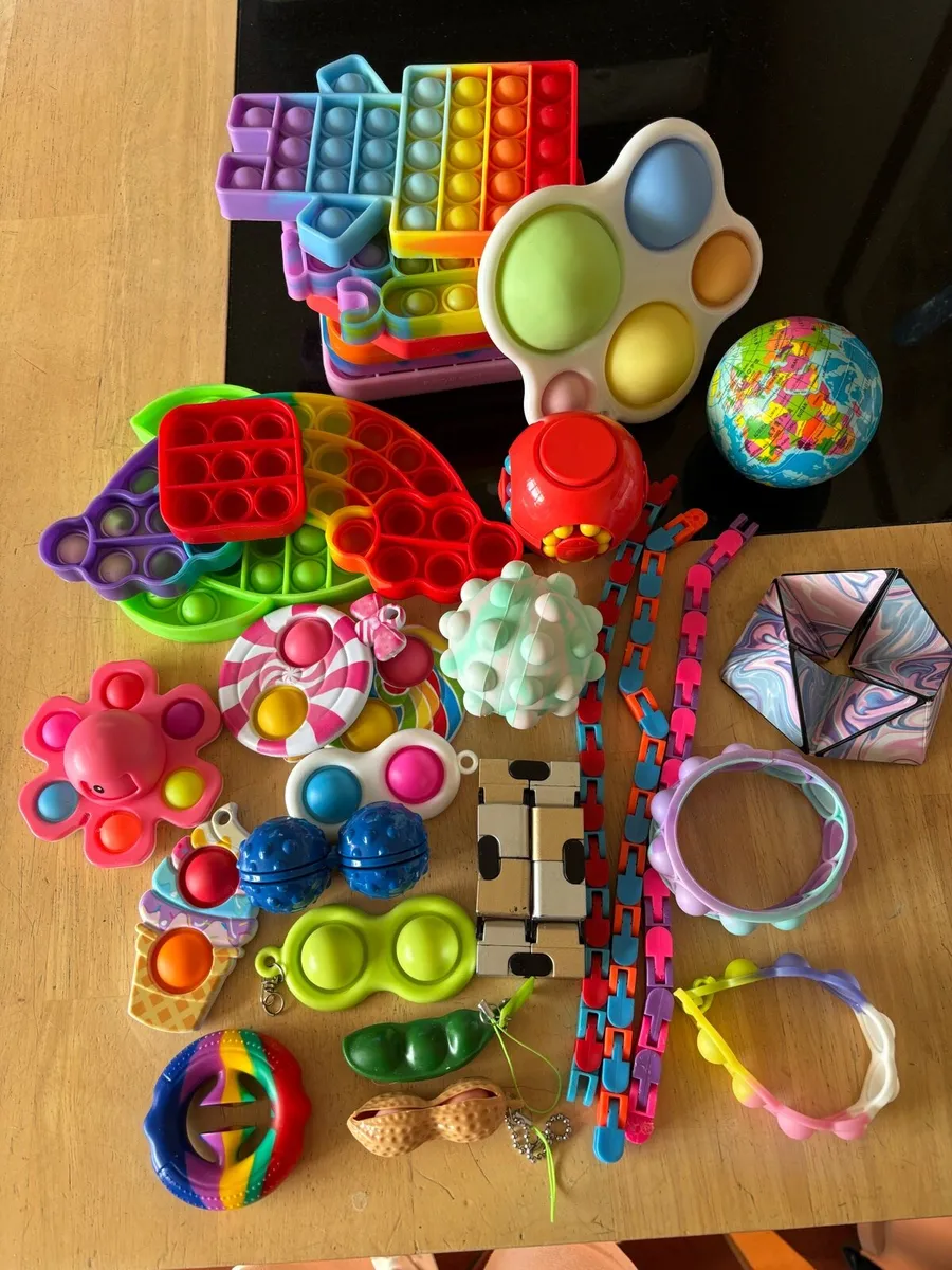 Fidgets various - Image 1