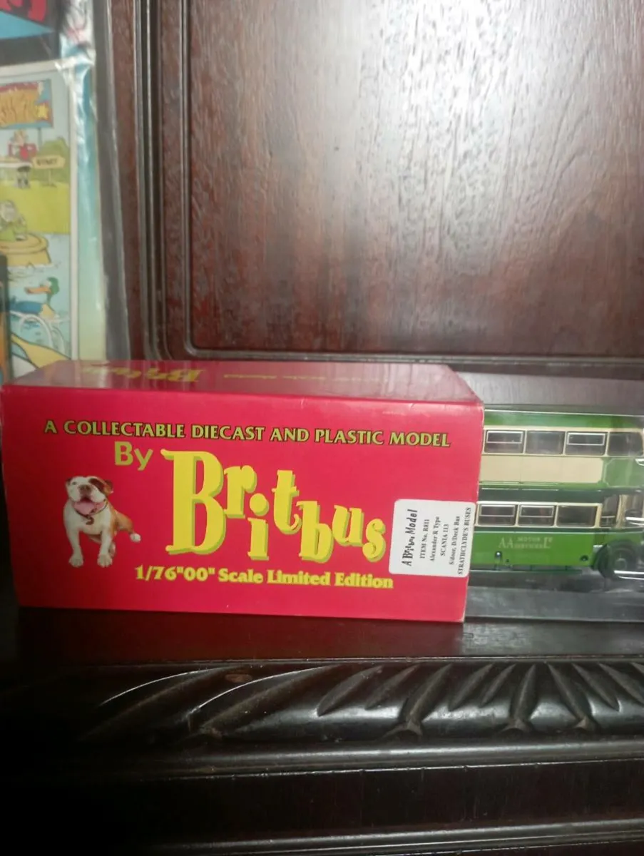 NOW €150  BRITBUS 1-70 SCALE DOUBLE DECKER' BUSSES - Image 3