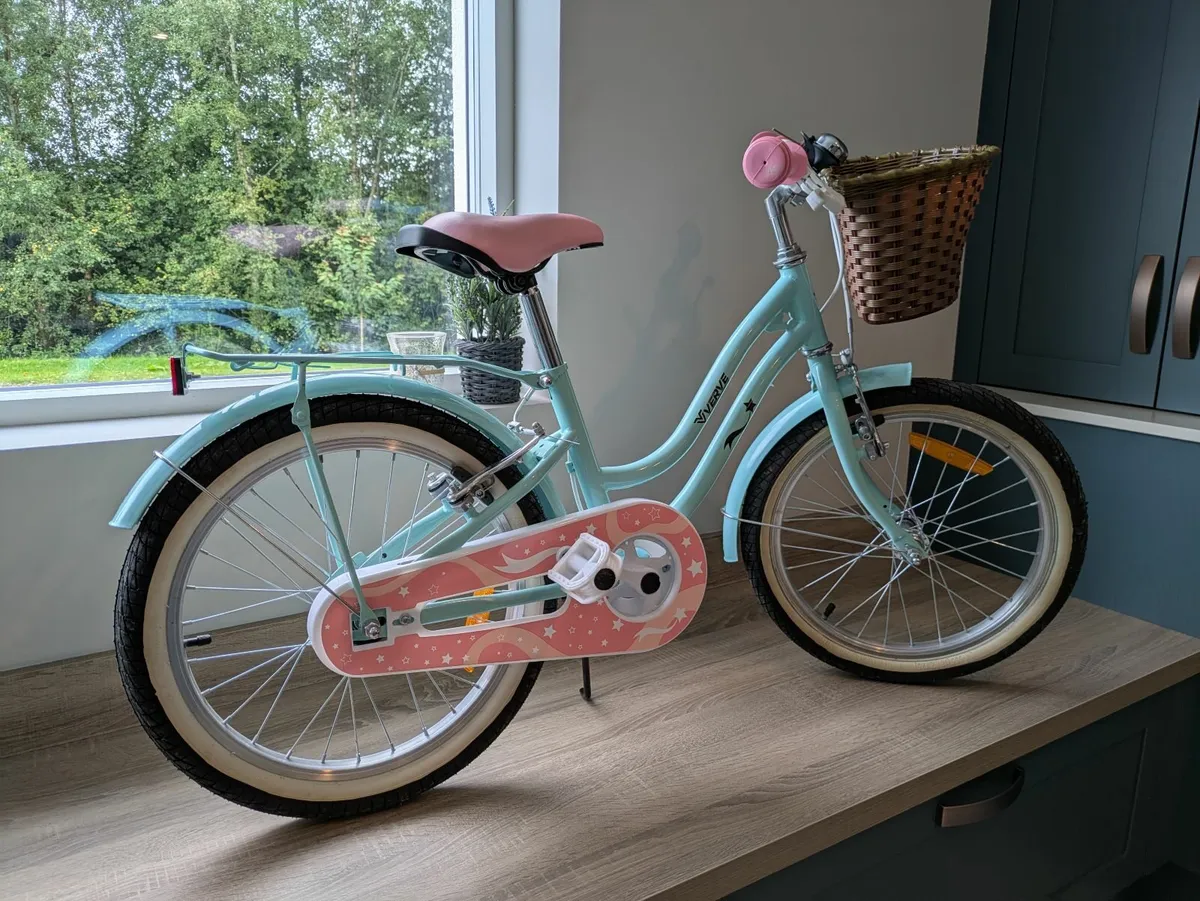 Childs bike - Image 1
