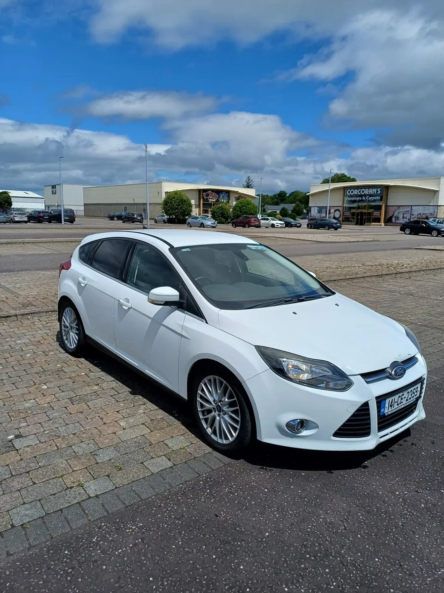 2014 FORD FOCUS NEW NCT 09/26 - Image 1