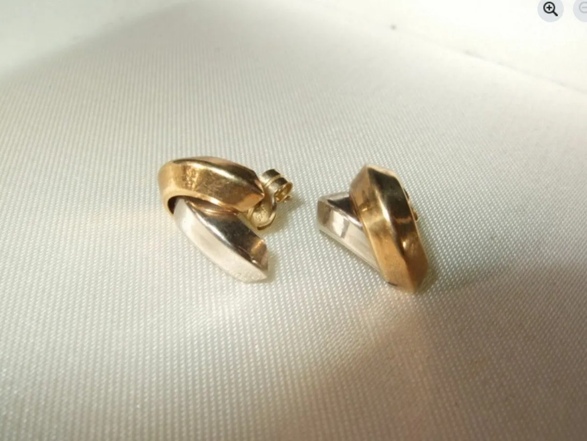 Vintage Hallmarked 9ct White/Yellow Gold Earrings - Image 4