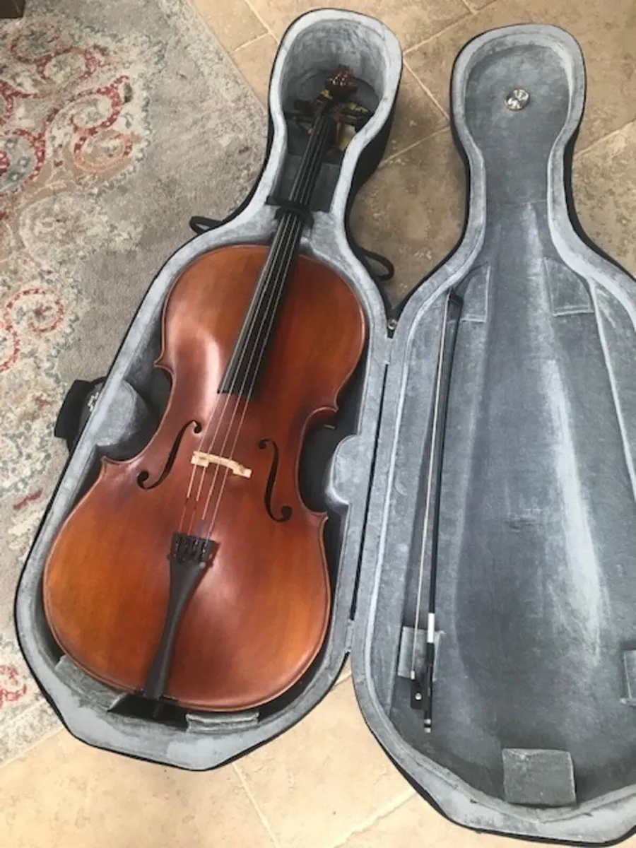 Strad design, hand carved masterbuilt Cello + Case - Image 1