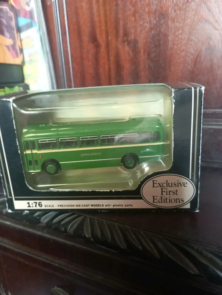 (E F E )1-76 SCALE - SINGLE DECKER BUSES - Image 3