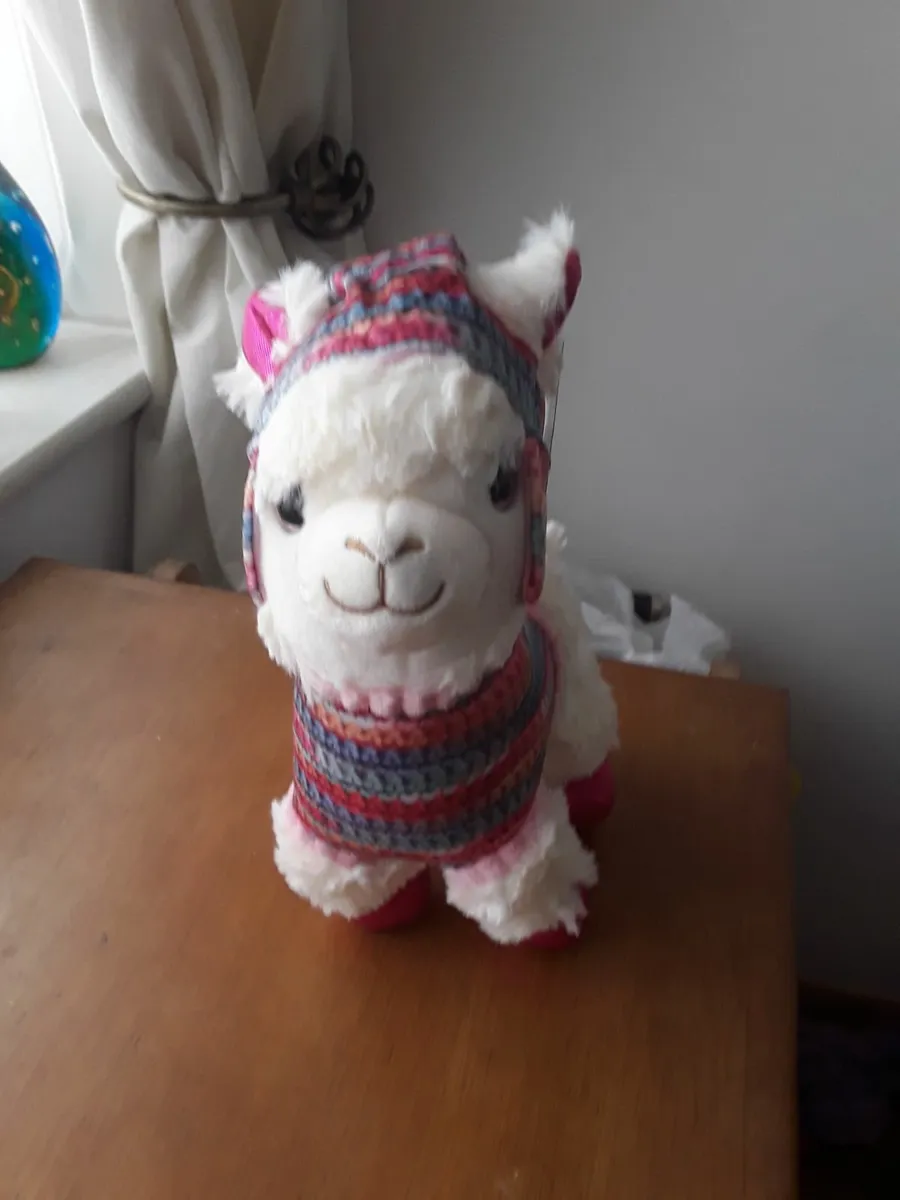 Unwanted gift brand new alpaca soft toy - Image 2