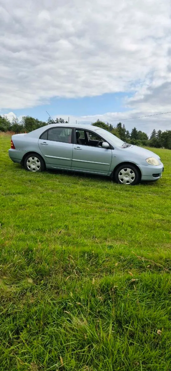 Toyota Corolla - Image 2