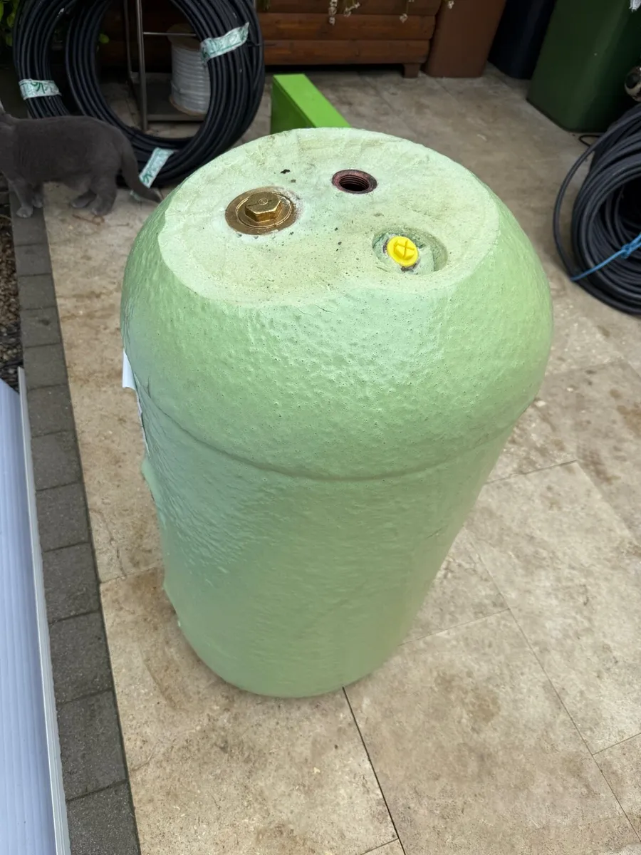 Hot water vented cylinder - Image 3