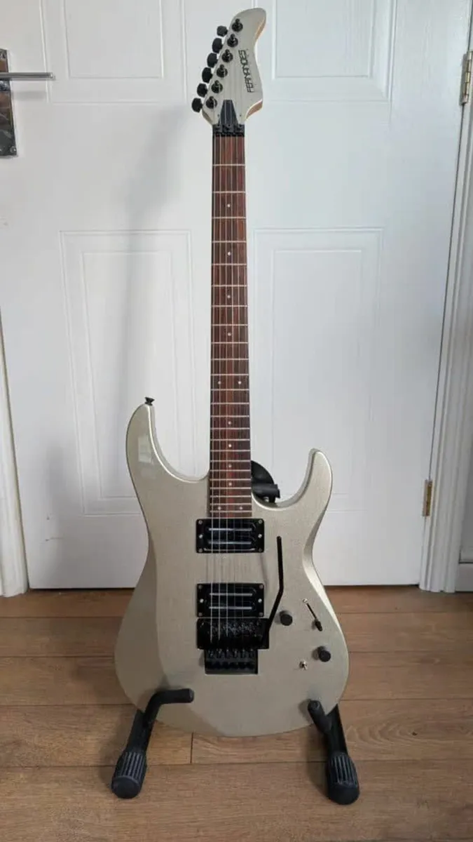Fernandes Revolver 2002 - Image 1