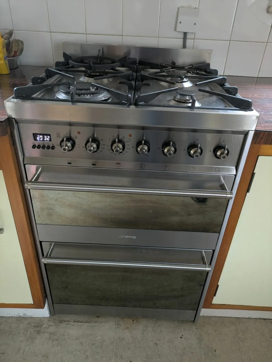 SMEG freestanding double oven and hob - Image 1